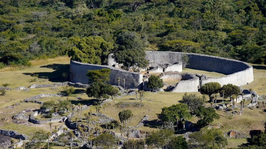 Best archaeological sites on an African Safari - The Great Zimbabwe