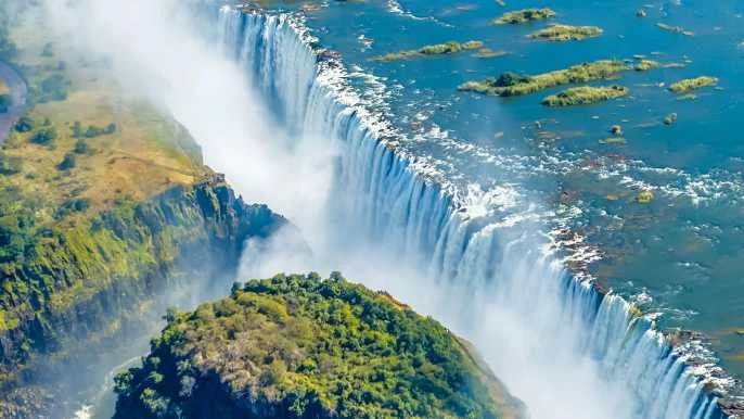 Tour of Victoria Falls in Zimbabwe
