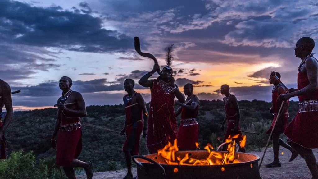 4 Days Masai Mara Safari. Cultural Tours to a Masai Village.